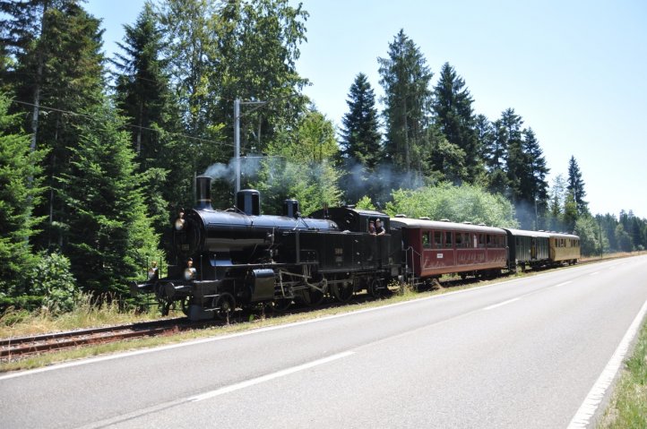 Zwischen Häusernmoos und Affoltern-Weier